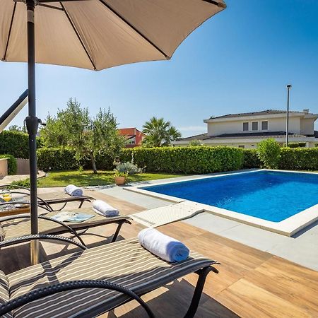 Lovely Istrian Apartment With A Private Swimming Pool And A Charming Garden Banjole Eksteriør billede