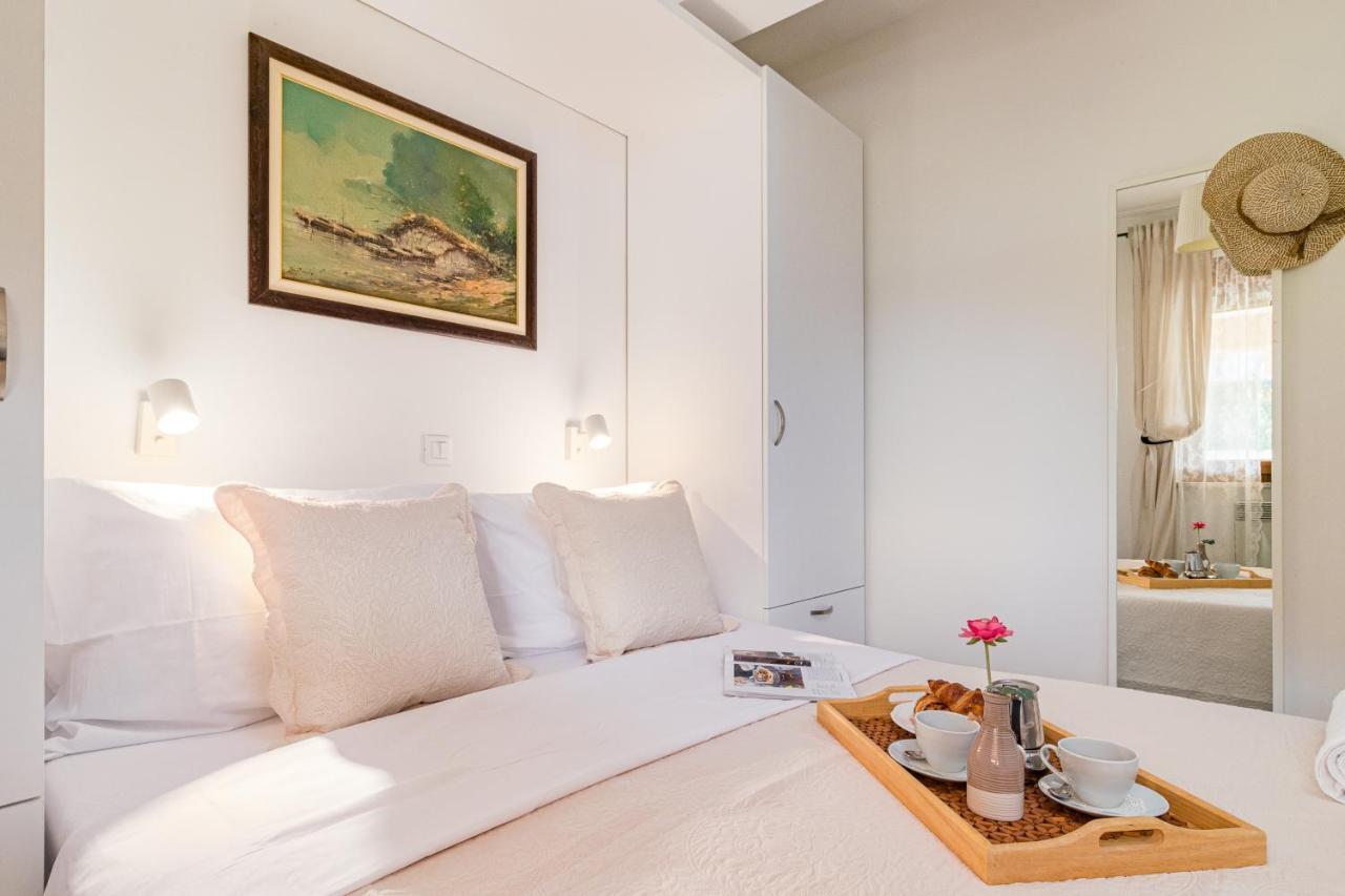 Lovely Istrian Apartment With A Private Swimming Pool And A Charming Garden Banjole Eksteriør billede