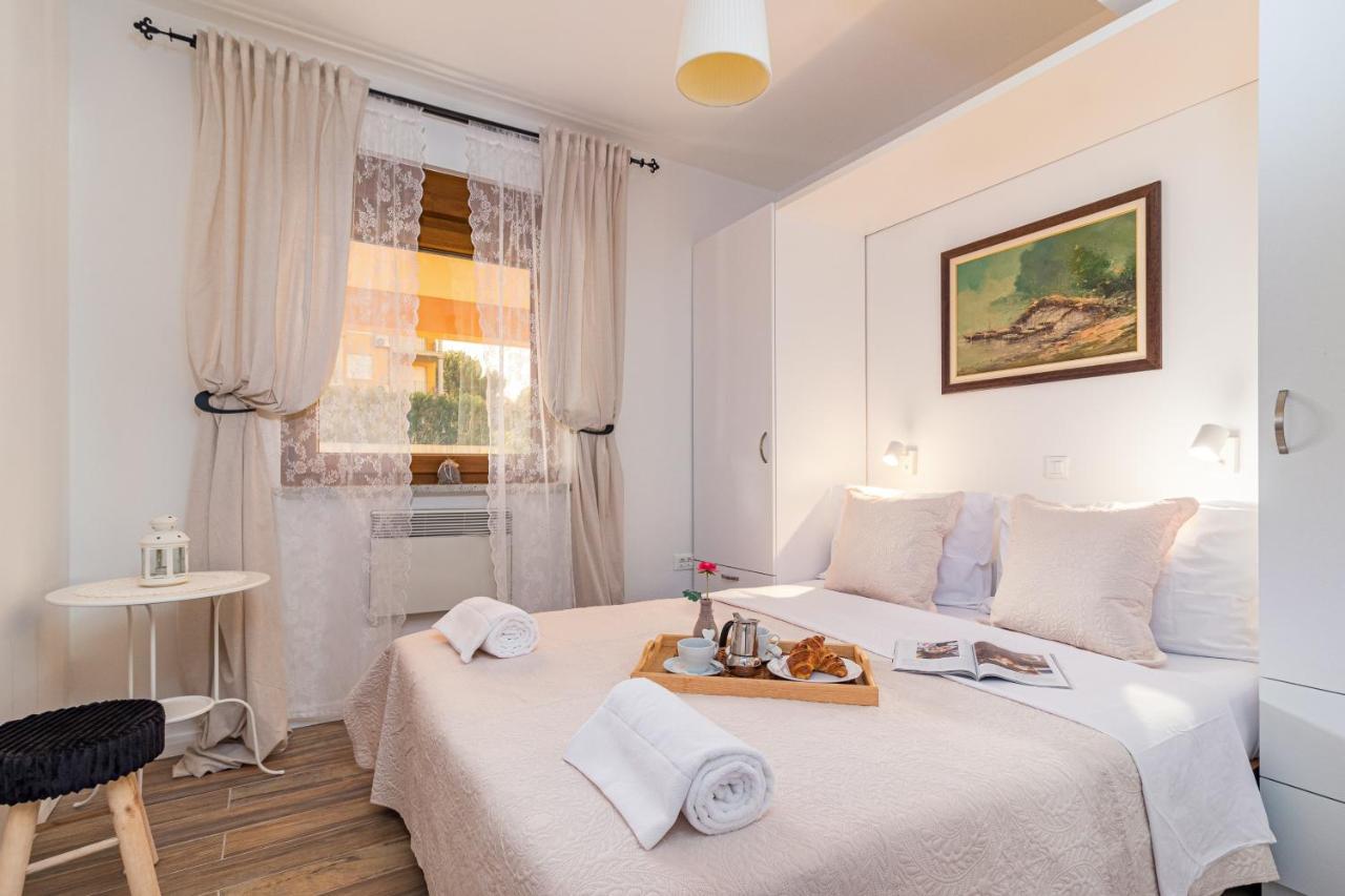 Lovely Istrian Apartment With A Private Swimming Pool And A Charming Garden Banjole Eksteriør billede