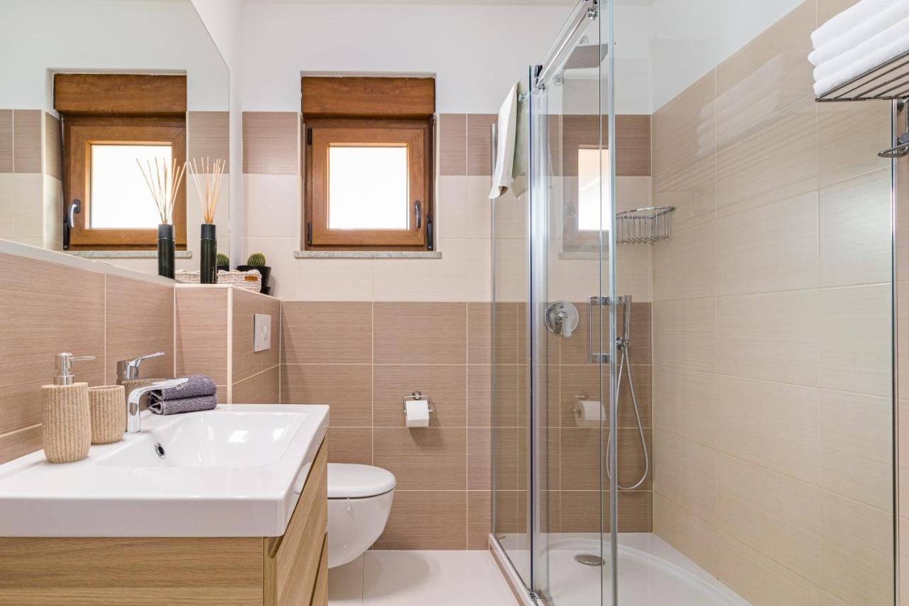 Lovely Istrian Apartment With A Private Swimming Pool And A Charming Garden Banjole Eksteriør billede